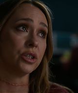 9-1-1-S08E15-039.jpg