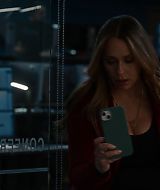 9-1-1-S08E15-065.jpg