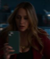 9-1-1-S08E15-067.jpg