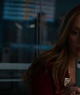 9-1-1-S08E15-068.jpg