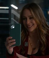9-1-1-S08E15-074.jpg