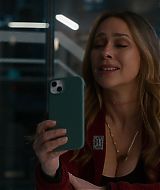 9-1-1-S08E15-075.jpg