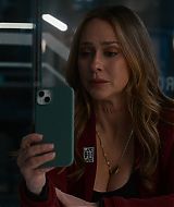 9-1-1-S08E15-079.jpg