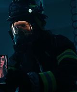 9-1-1-S08E15-088.jpg