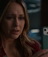 9-1-1-S08E15-102.jpg