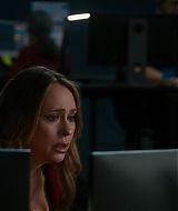 9-1-1-S08E15-107.jpg
