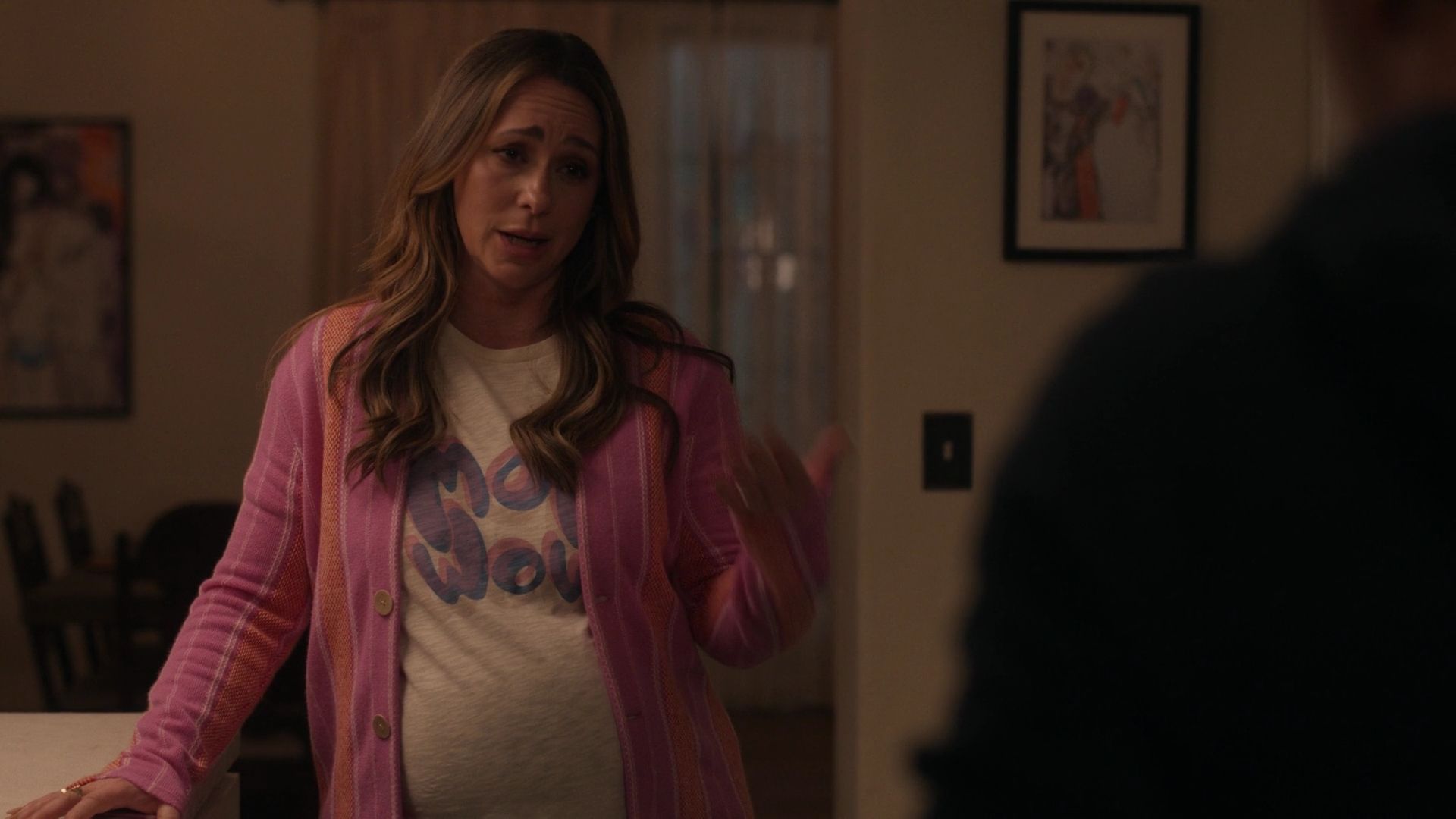9-1-1-S08E16-090.jpg