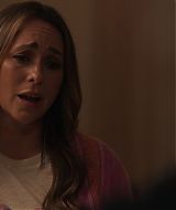 9-1-1-S08E16-095.jpg