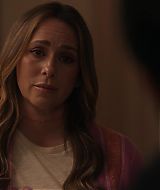 9-1-1-S08E16-106.jpg