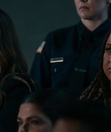 9-1-1-S08E16-113.jpg