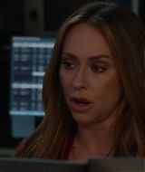 9-1-1-S08E17-007.jpg