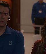 9-1-1-S08E17-022.jpg
