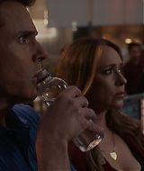 9-1-1-S08E17-026.jpg