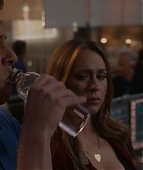 9-1-1-S08E17-027.jpg