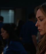 9-1-1-S08E17-032.jpg