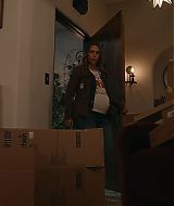 9-1-1-S08E17-078.jpg