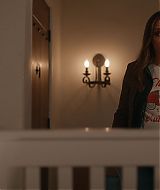 9-1-1-S08E17-081.jpg