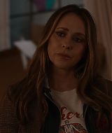 9-1-1-S08E17-096.jpg