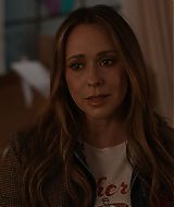 9-1-1-S08E17-113.jpg