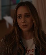 9-1-1-S08E17-114.jpg