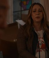 9-1-1-S08E17-116.jpg