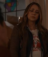 9-1-1-S08E17-121.jpg