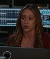 9-1-1-S08E17-130.jpg