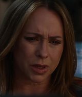 9-1-1-S08E17-142.jpg