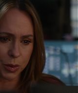 9-1-1-S08E17-143.jpg