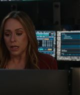 9-1-1-S08E17-152.jpg