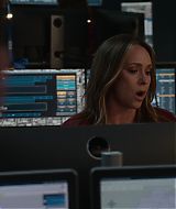 9-1-1-S08E17-154.jpg