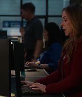 9-1-1-S08E17-156.jpg