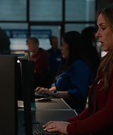 9-1-1-S08E17-157.jpg