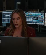 9-1-1-S08E17-166.jpg