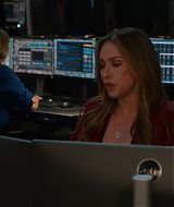 9-1-1-S08E17-173.jpg