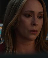 9-1-1-S08E17-181.jpg