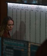 9-1-1-S08E18-013.jpg