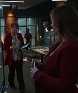 9-1-1-S08E18-015.jpg