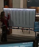 9-1-1-S08E18-017.jpg