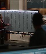 9-1-1-S08E18-020.jpg