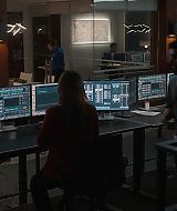 9-1-1-S08E18-026.jpg