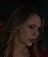 9-1-1-S08E18-032.jpg