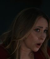 9-1-1-S08E18-043.jpg