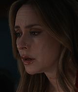 9-1-1-S08E18-046.jpg