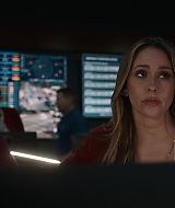9-1-1-S08E18-055.jpg