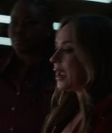 9-1-1-S08E18-067.jpg