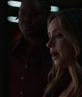 9-1-1-S08E18-068.jpg