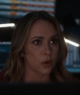 9-1-1-S08E18-071.jpg