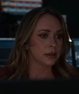9-1-1-S08E18-078.jpg