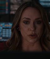 9-1-1-S08E18-086.jpg